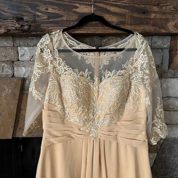 JJs House Dresses New Mother Of The Bride Jjs House Gold Flattering Aline Floor Length Gown